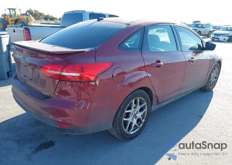 2015 Ford Focus Se z USA, uszkodzony, nr VIN 1FADP3F2XFL363555